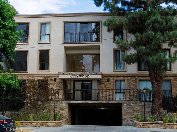 15344 Weddington Street, Unit 104, Sherman Oaks, CA 91411