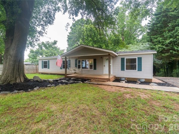 3902 Sharyn Drive , Charlotte, NC 28214