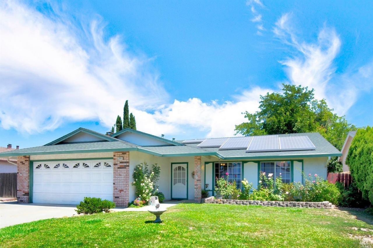 755 Oakmeade Drive, Vacaville, CA 95687 Main Photo