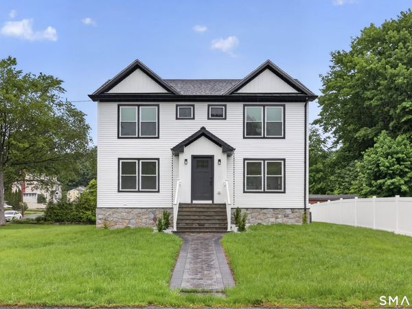 10 Cutrone , Norwalk, CT 06850