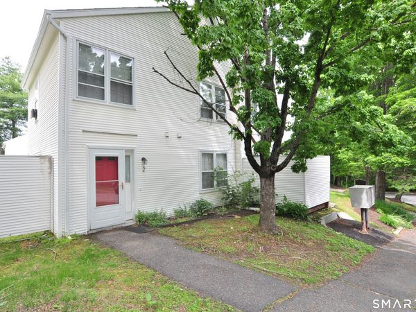 12 Deerwood, Unit 2, Waterbury, CT 06704