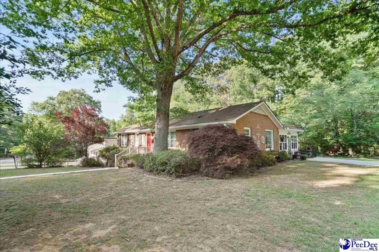 200 River Drive Photo 4