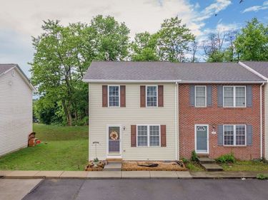 214 KADIES LN, EDINBURG, VA 22824