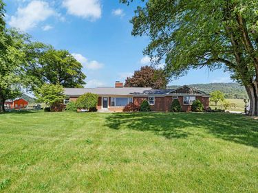 14441 NORTH MOUNTAIN RD, BROADWAY, VA 22815