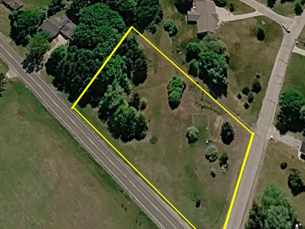 16053 McKinley Road, Big Rapids, MI 49307