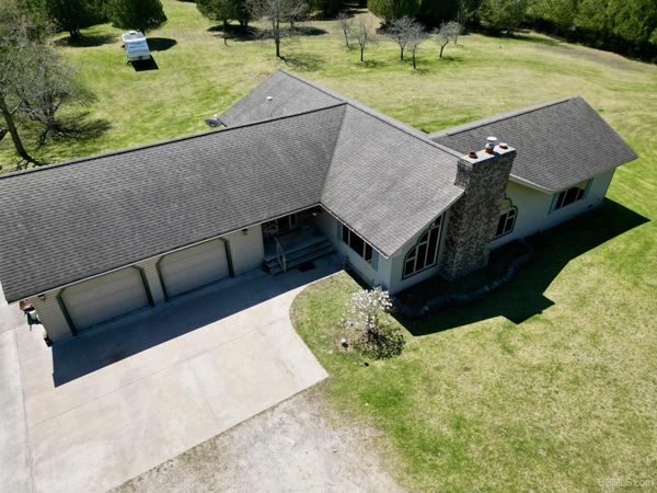 16861 17TH Road, Garden Twp, MI 49835