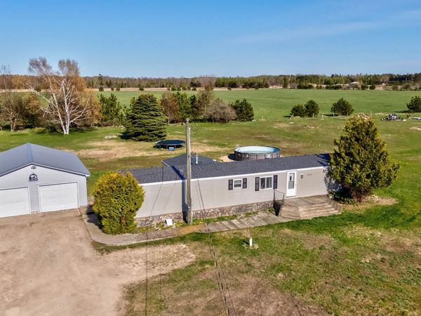 1356 W Kendall Road, Manistique Twp, MI 49854