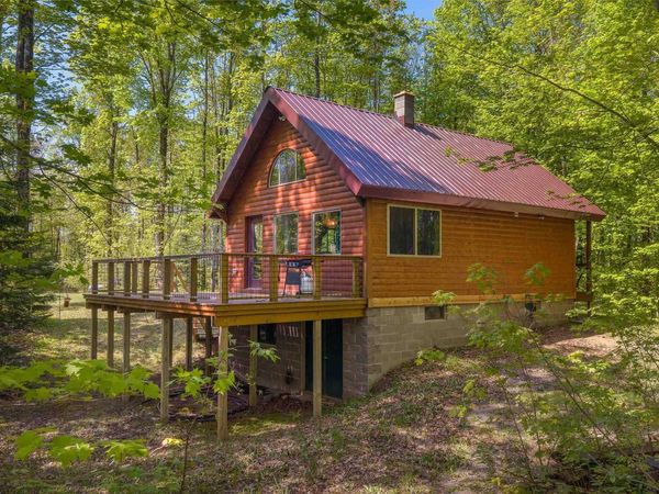 17904 Silver Road, L'anse Twp, MI 49946