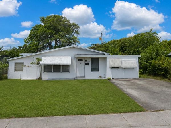 1781 NW 6th Terrace, Pompano Beach, FL 33060