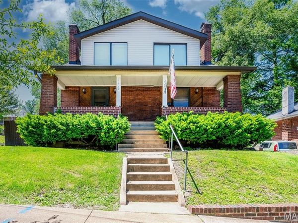 2207 Alameda Avenue, St Louis, MO 63143