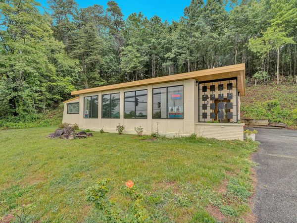 4310 Brandon AVE SW, Roanoke, VA 24018