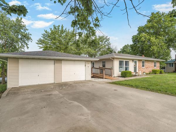 7051 County Road 307 , Fulton, MO 65251