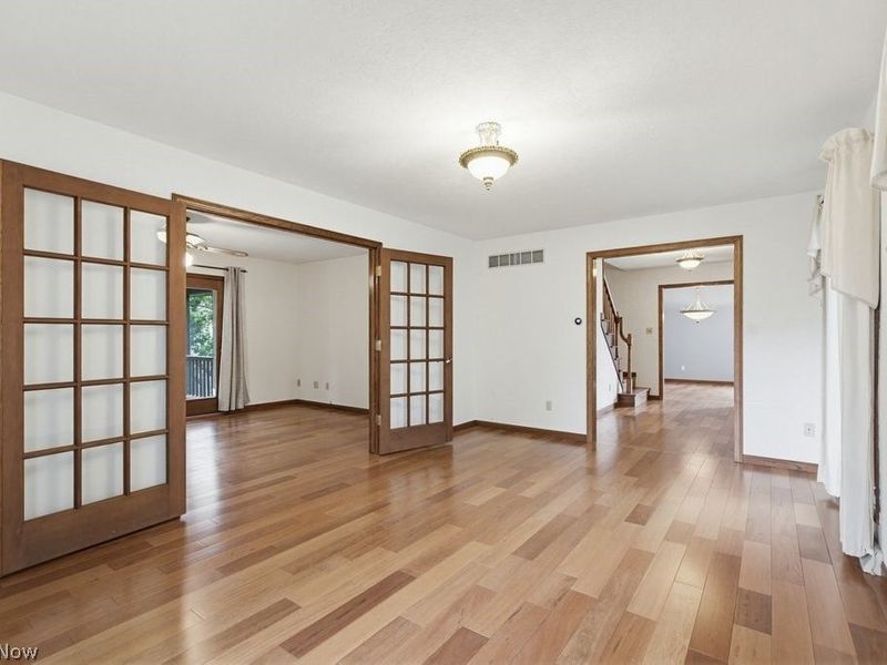 951 S Azalea Boulevard , Barberton, OH 44203 Photo 14