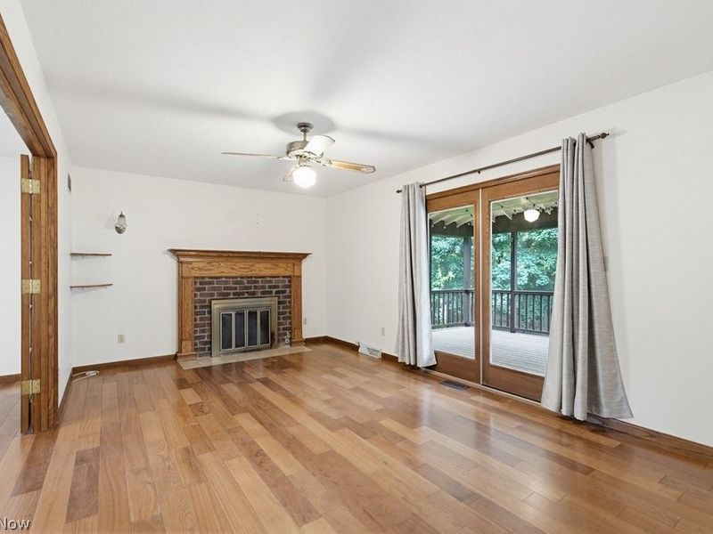 951 S Azalea Boulevard , Barberton, OH 44203 Photo 17