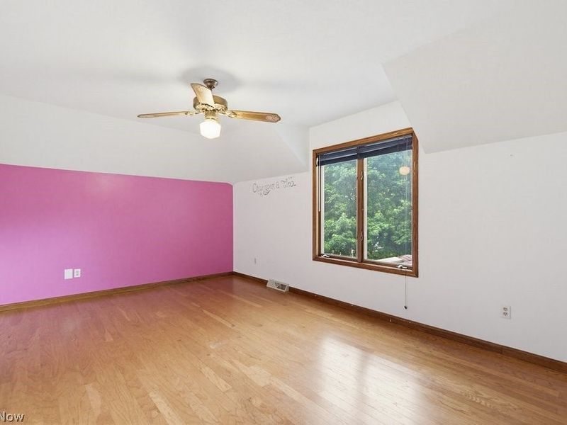 951 S Azalea Boulevard , Barberton, OH 44203 Photo 30
