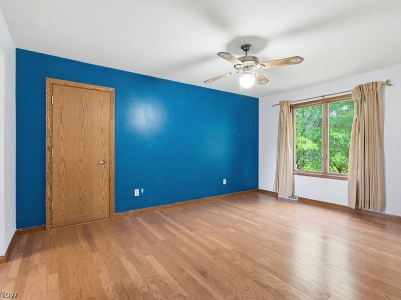 951 S Azalea Boulevard , Barberton, OH 44203 Photo 36