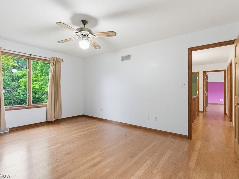 951 S Azalea Boulevard , Barberton, OH 44203 Photo 38
