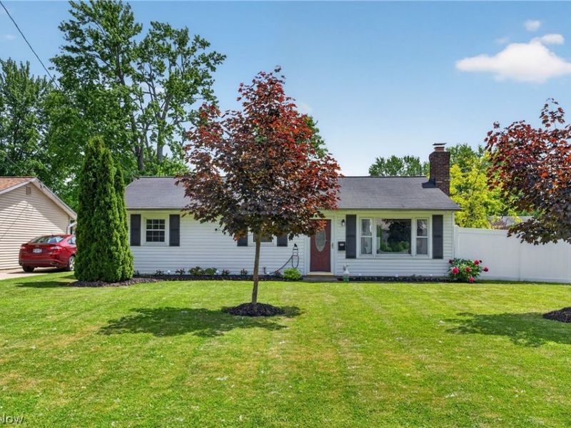 7570 Pinehurst Drive , Mentor on the Lake, OH 44060 Photo 1