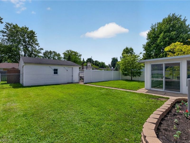 7570 Pinehurst Drive , Mentor on the Lake, OH 44060 Photo 25