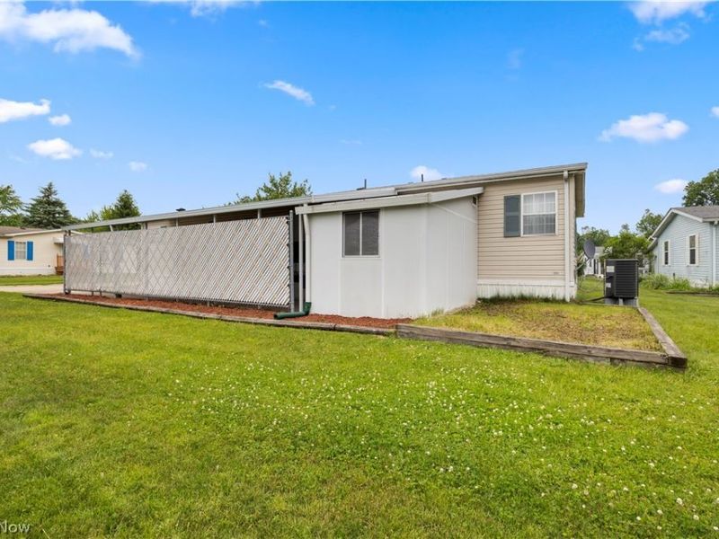 17 Schuberts Alley , Olmsted Township, OH 44138 Photo 10