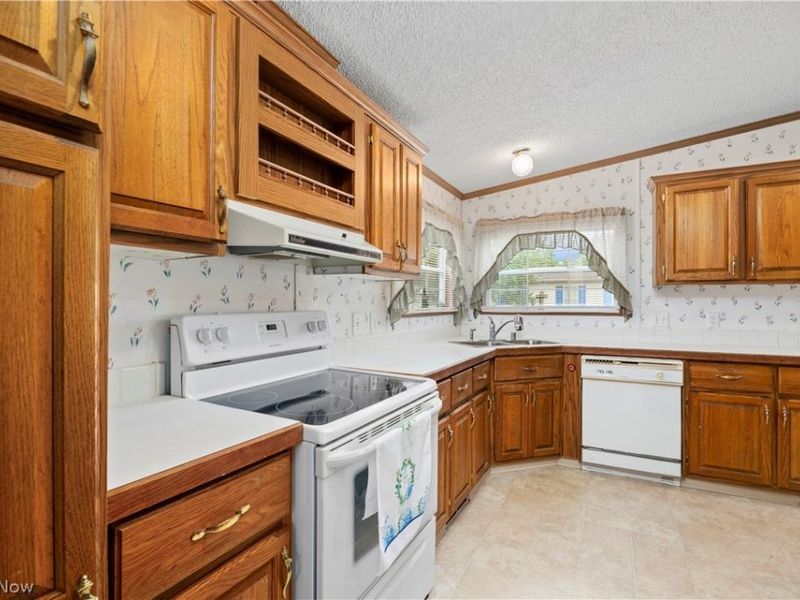 17 Schuberts Alley , Olmsted Township, OH 44138 Photo 11