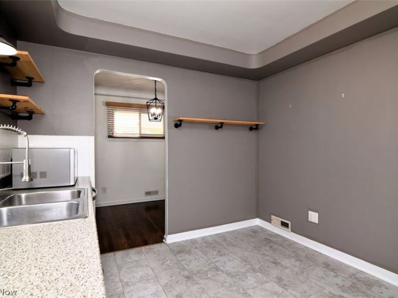 11710 Barrington Boulevard , Parma Heights, OH 44130 Photo 18