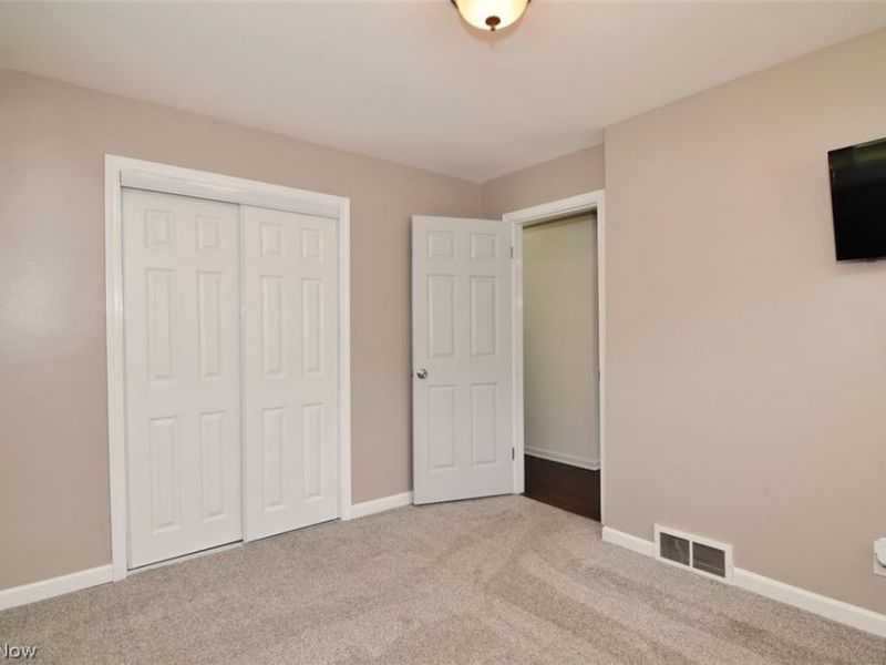 11710 Barrington Boulevard , Parma Heights, OH 44130 Photo 23