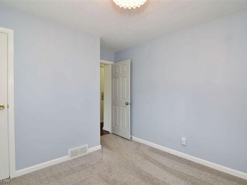 11710 Barrington Boulevard , Parma Heights, OH 44130 Photo 28