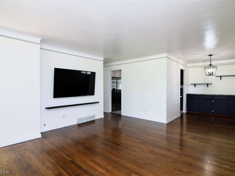 11710 Barrington Boulevard , Parma Heights, OH 44130 Photo 6