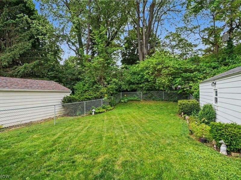2044 26th Street, Cuyahoga Falls, OH 44223 Photo 5