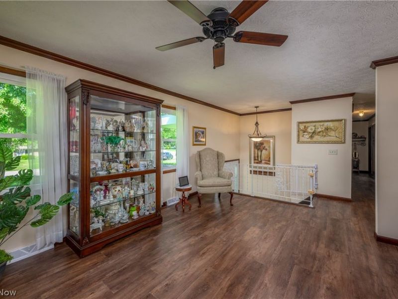 1300 Hyacinth Drive NE, North Canton, OH 44720 Photo 6
