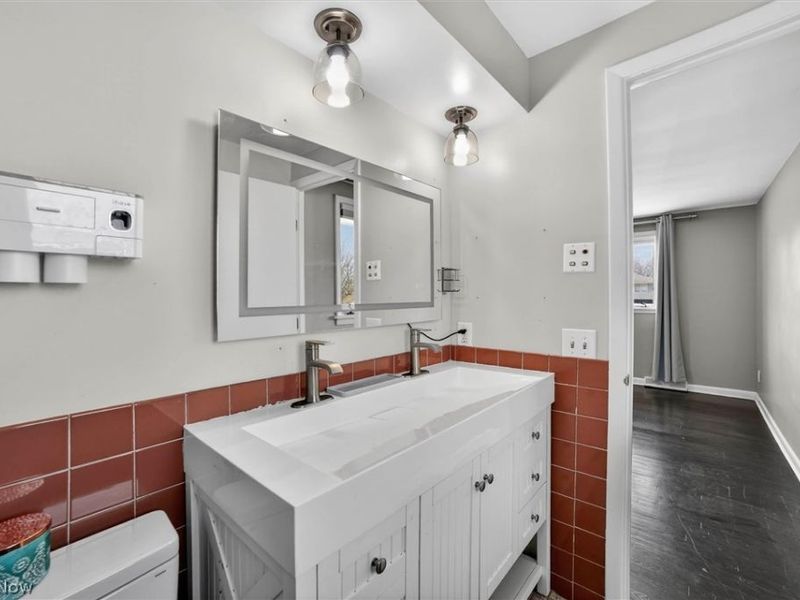 1905 Camberly Drive , Lyndhurst, OH 44124 Photo 27