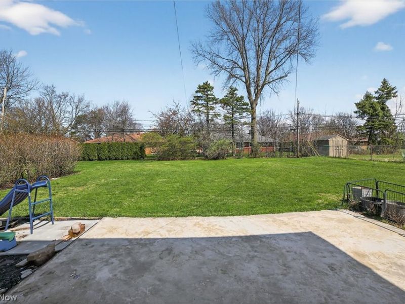 1905 Camberly Drive , Lyndhurst, OH 44124 Photo 31