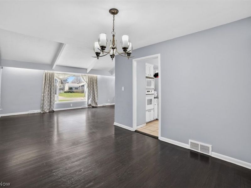 1905 Camberly Drive , Lyndhurst, OH 44124 Photo 6