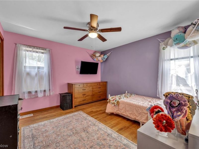 7241 Greenleaf Avenue , Parma, OH 44130 Photo 20