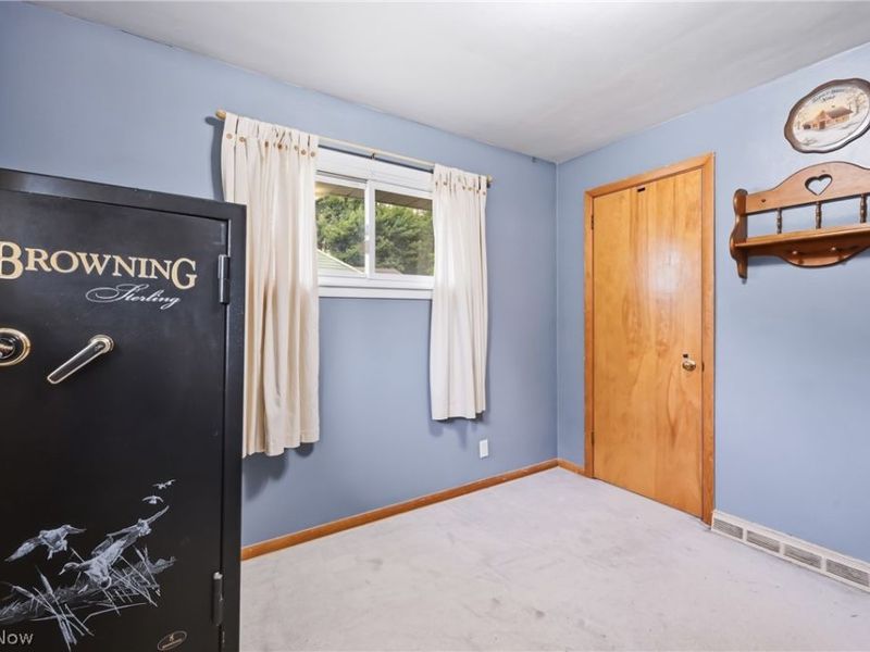 3195 Sunnybrooke Drive , Youngstown, OH 44511 Photo 16