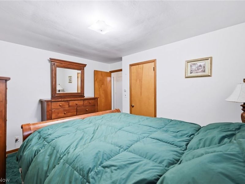 3195 Sunnybrooke Drive , Youngstown, OH 44511 Photo 18