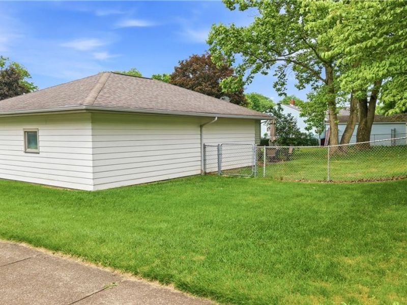 3195 Sunnybrooke Drive , Youngstown, OH 44511 Photo 29