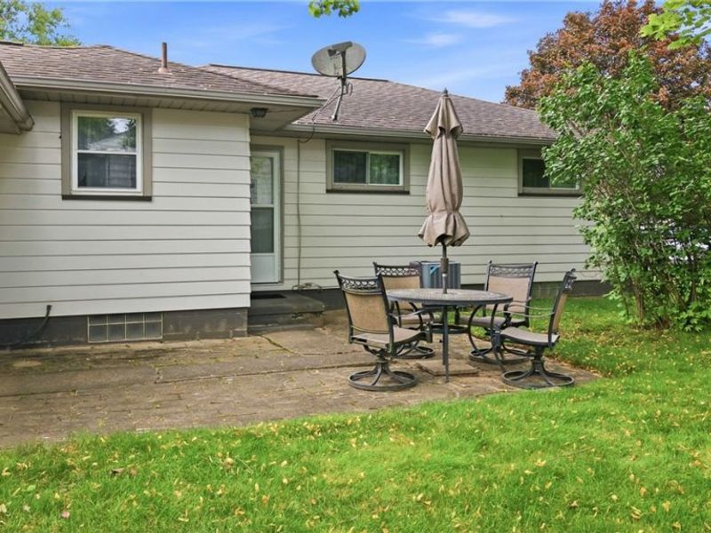 3195 Sunnybrooke Drive , Youngstown, OH 44511 Photo 31