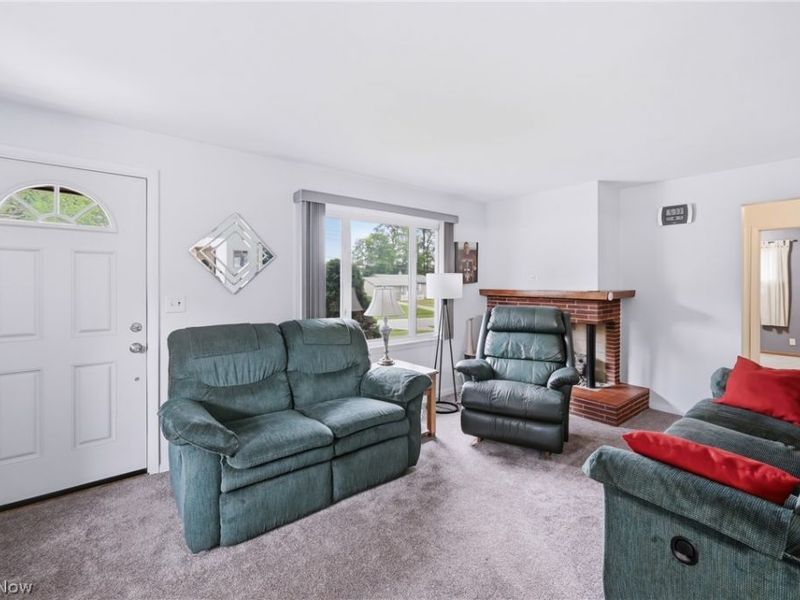 3195 Sunnybrooke Drive , Youngstown, OH 44511 Photo 5