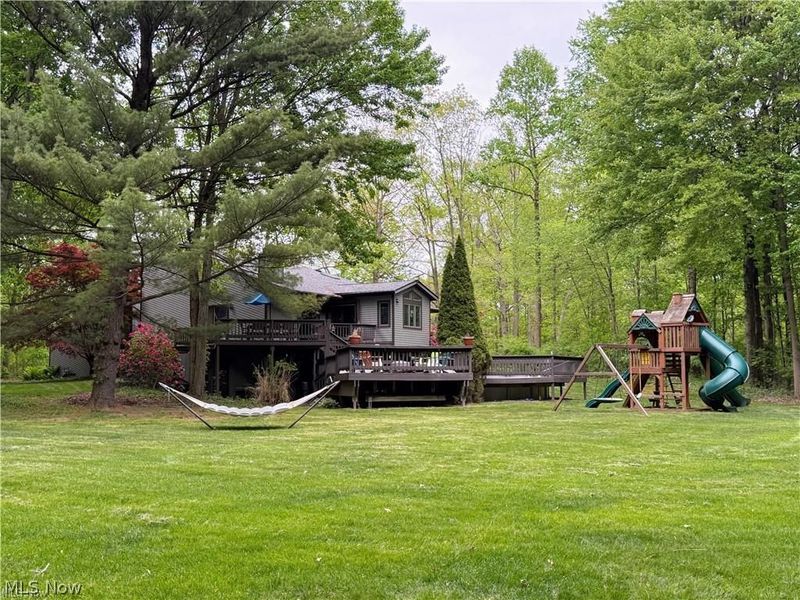 2252 Valley Wood Drive, Akron, OH 44333 Photo 3