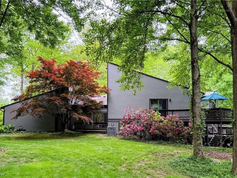 2252 Valley Wood Drive, Akron, OH 44333 Photo 41