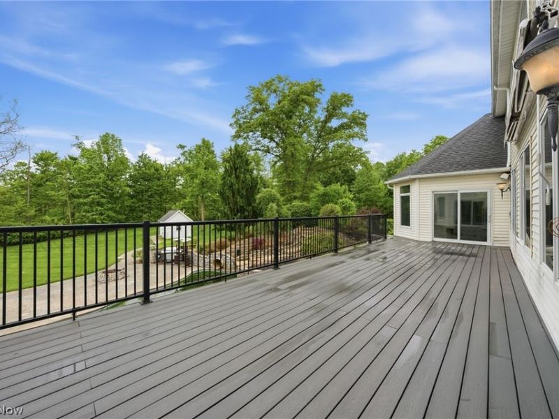 25067 Castlebar Court , Columbia Station, OH 44028 Photo 16