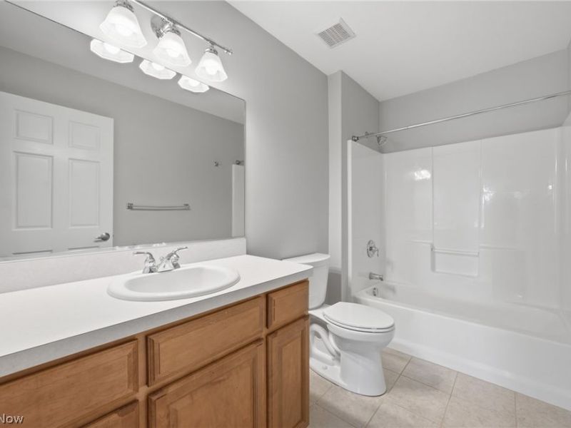25067 Castlebar Court , Columbia Station, OH 44028 Photo 33