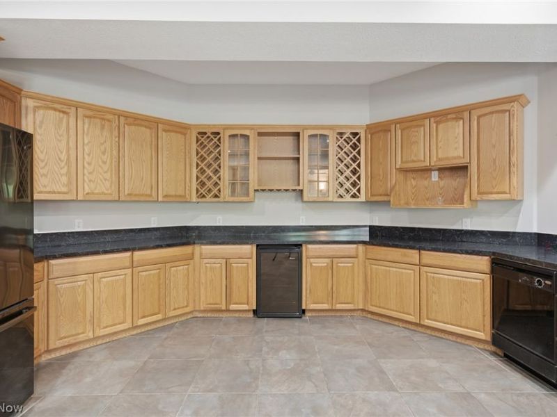 25067 Castlebar Court , Columbia Station, OH 44028 Photo 43
