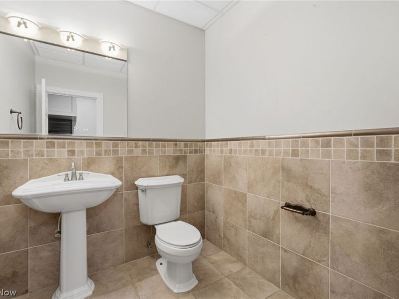 25067 Castlebar Court , Columbia Station, OH 44028 Photo 45
