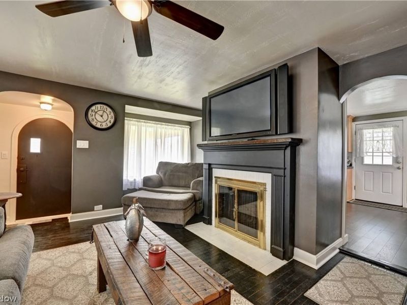 2119 Maple Avenue NE, Canton, OH 44714 Photo 9