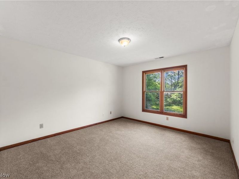 24050 Sprague Road , Olmsted Falls, OH 44138 Photo 36