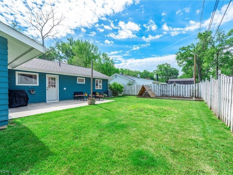 212 Parkwood Avenue , Avon Lake, OH 44012 Photo 36