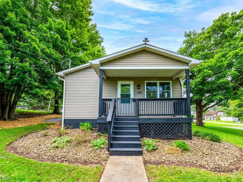 247 E 5th Street , Salem, OH 44460 Photo 1